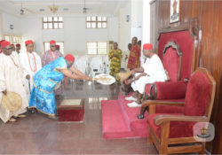 Onowu paying homage to Agbogidi